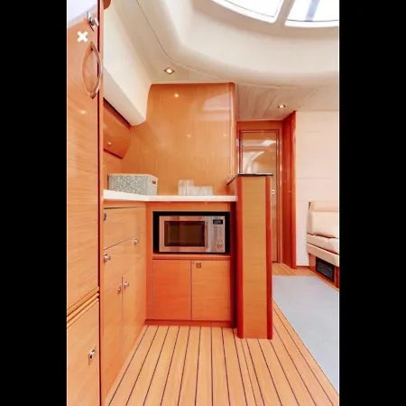 Sejour De Reve Sur Un Yacht *